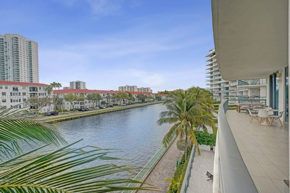 3300 NE 188th St # 210, Aventura FL 33180