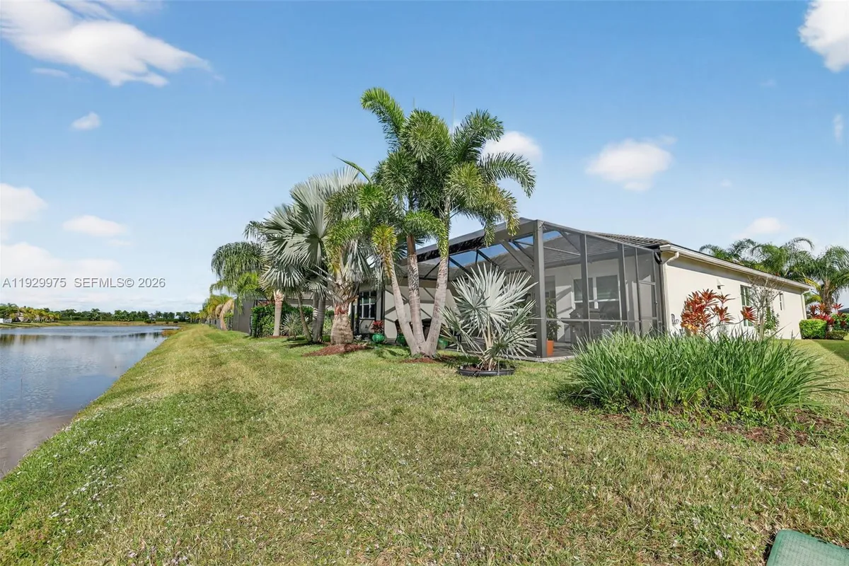 11051 SW Ivory Springs Ln, Port St. Lucie FL 34987