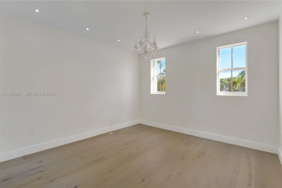 21156 NE 33rd Ave, Aventura FL 33180