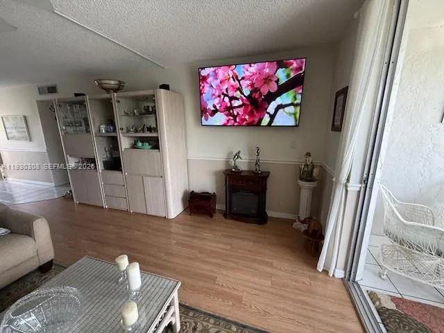 324 SE 10th St # 207, Dania Beach FL 33004