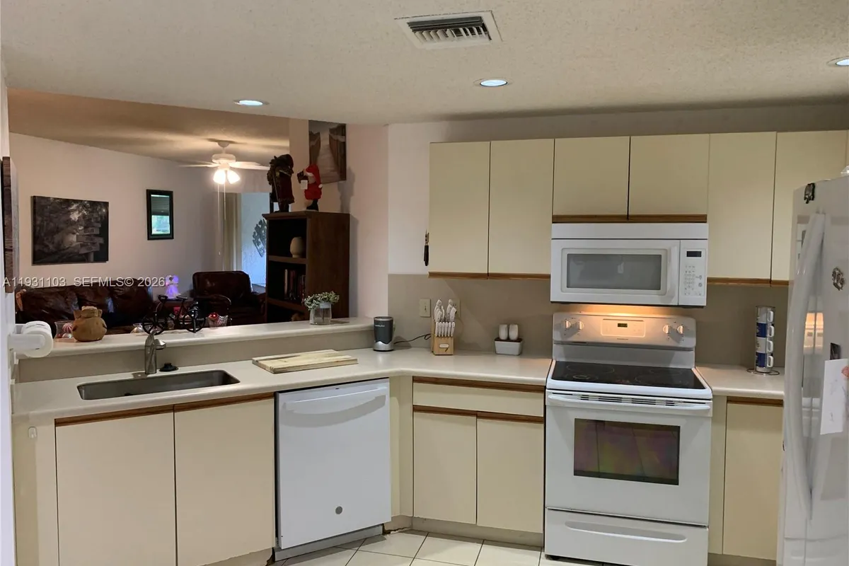 6101 SE Landing Way # 5, Stuart FL 34997