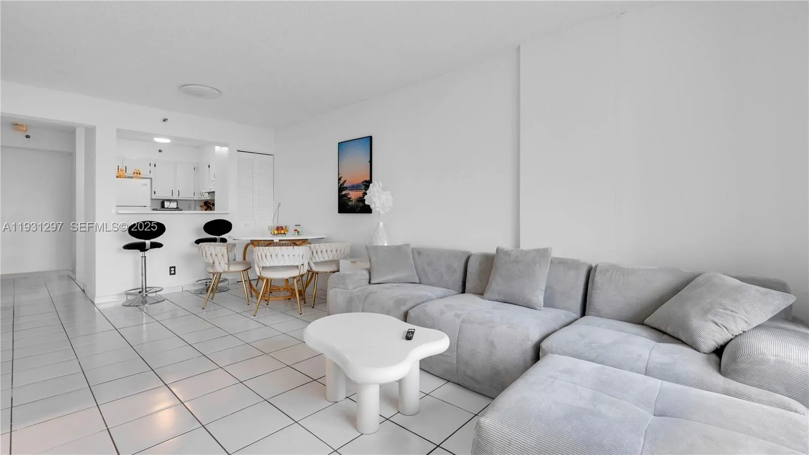 546 SW 1st St # 603, Miami FL 33130