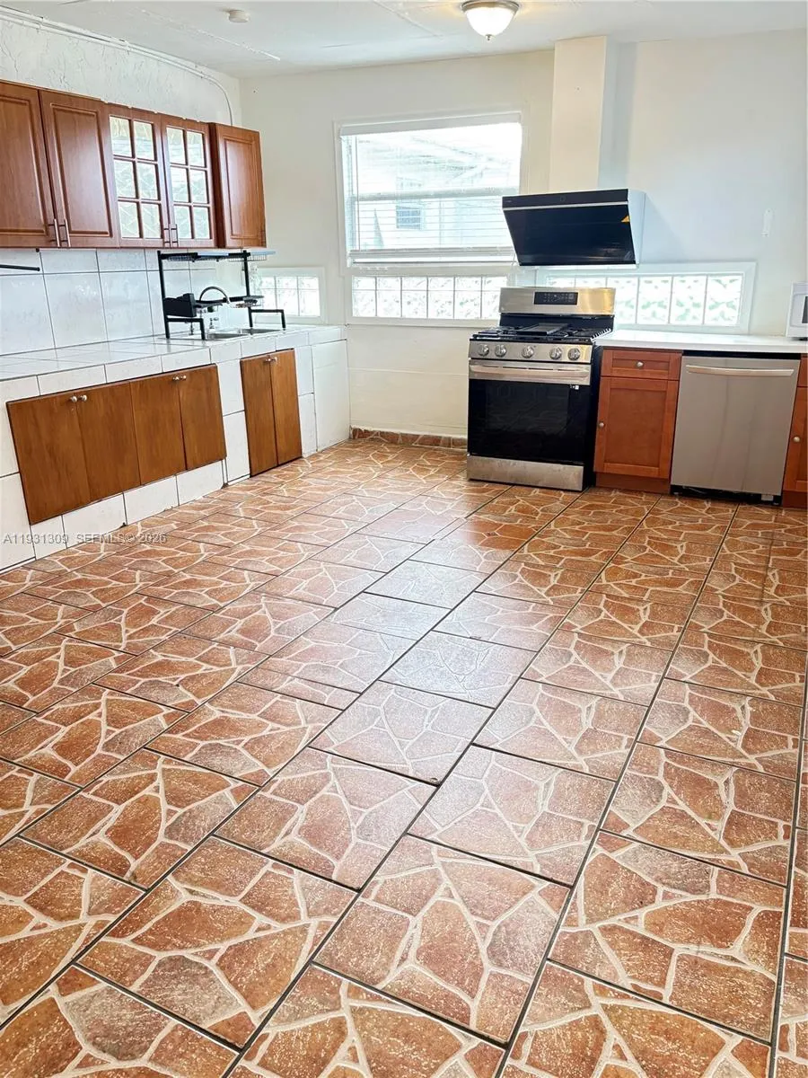 12021 SW 191st St # 2, Miami FL 33177