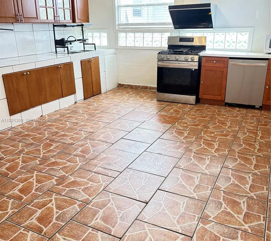 12021 SW 191st St # 2, Miami FL 33177