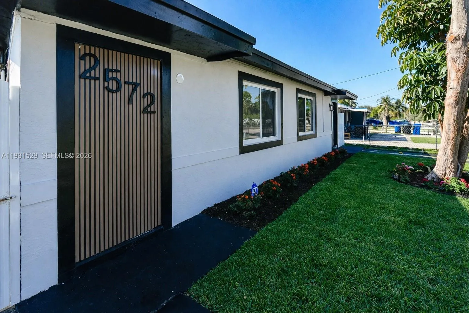 2572 NW 20th St, Fort Lauderdale FL 33311