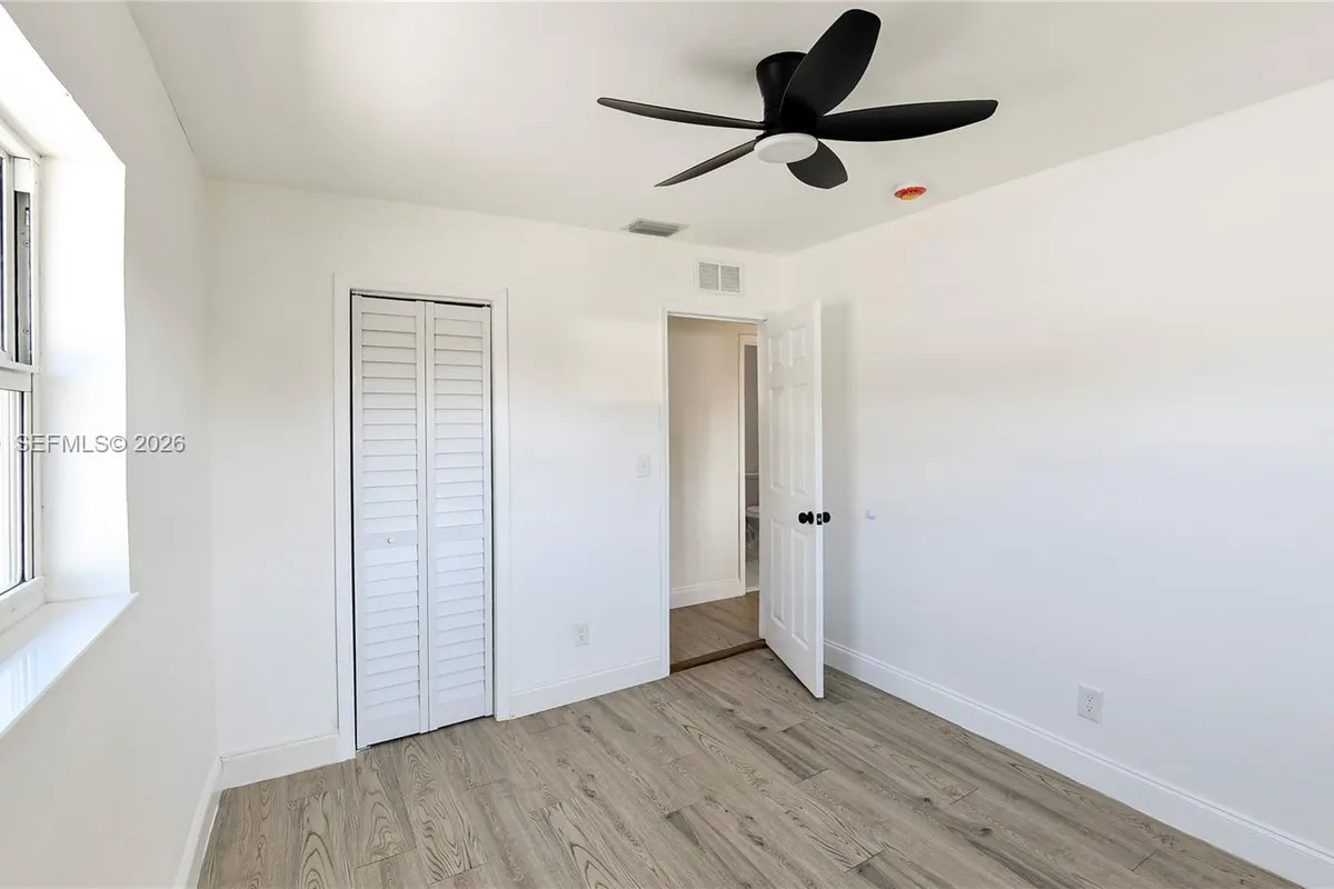 2572 NW 20th St, Fort Lauderdale FL 33311