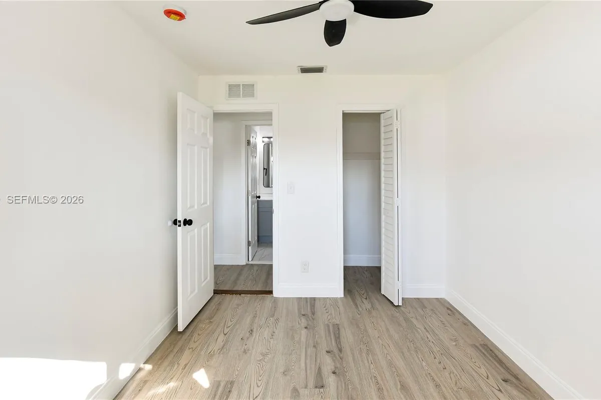 2572 NW 20th St, Fort Lauderdale FL 33311