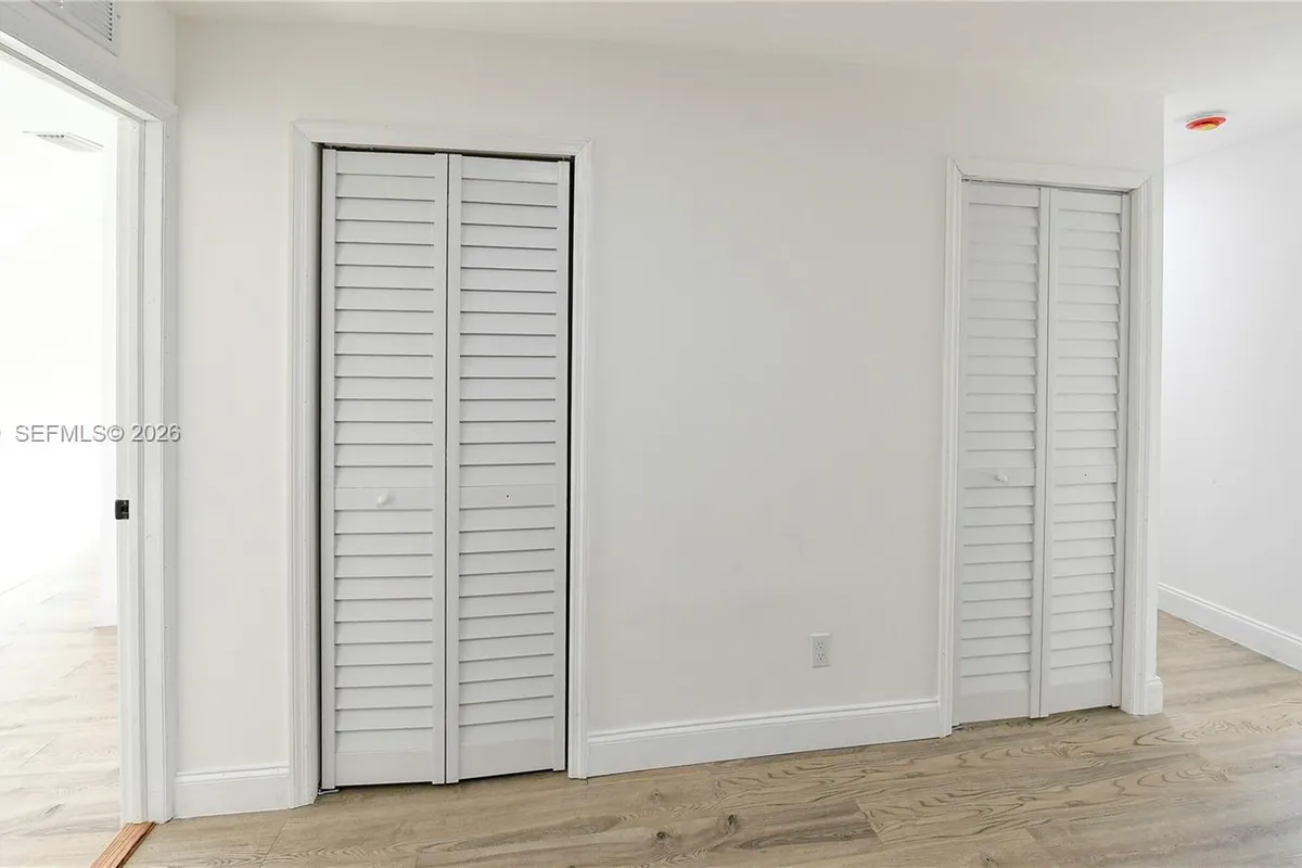 2572 NW 20th St, Fort Lauderdale FL 33311