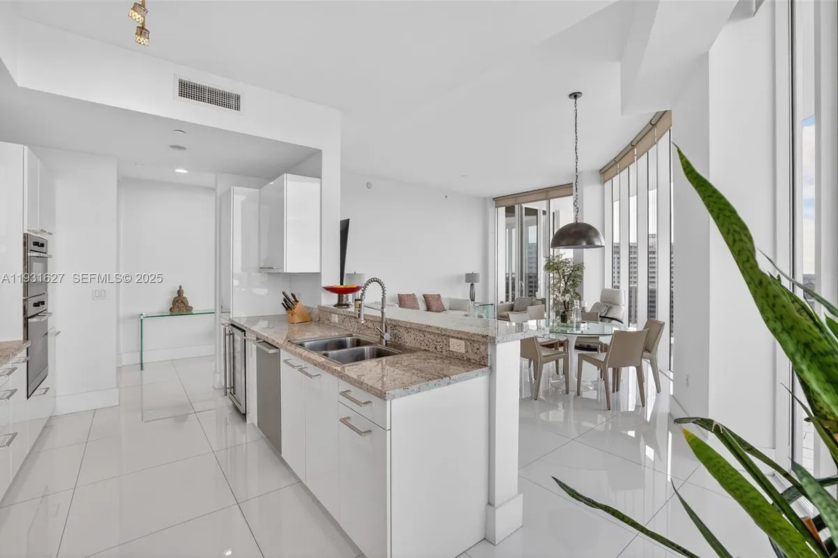 4100 Island Blvd # 2303, Aventura FL 33160