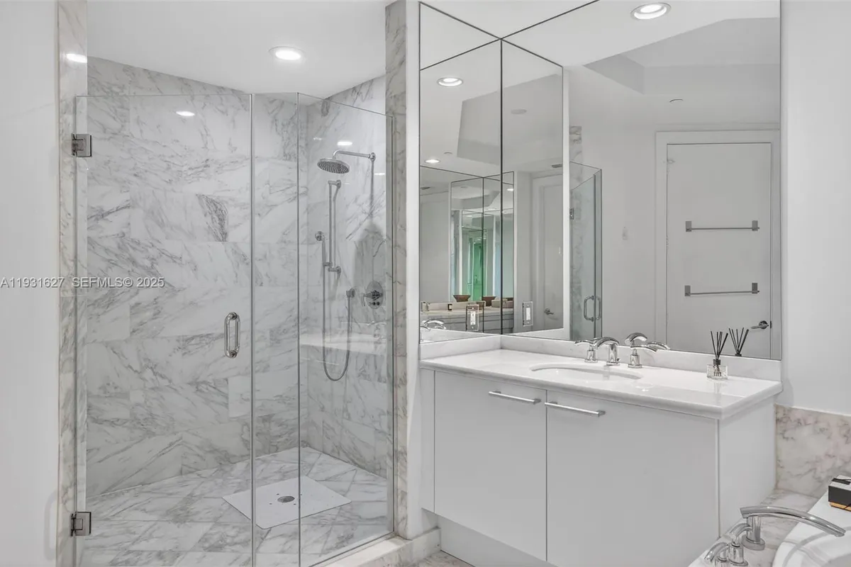 4100 Island Blvd # 2303, Aventura FL 33160