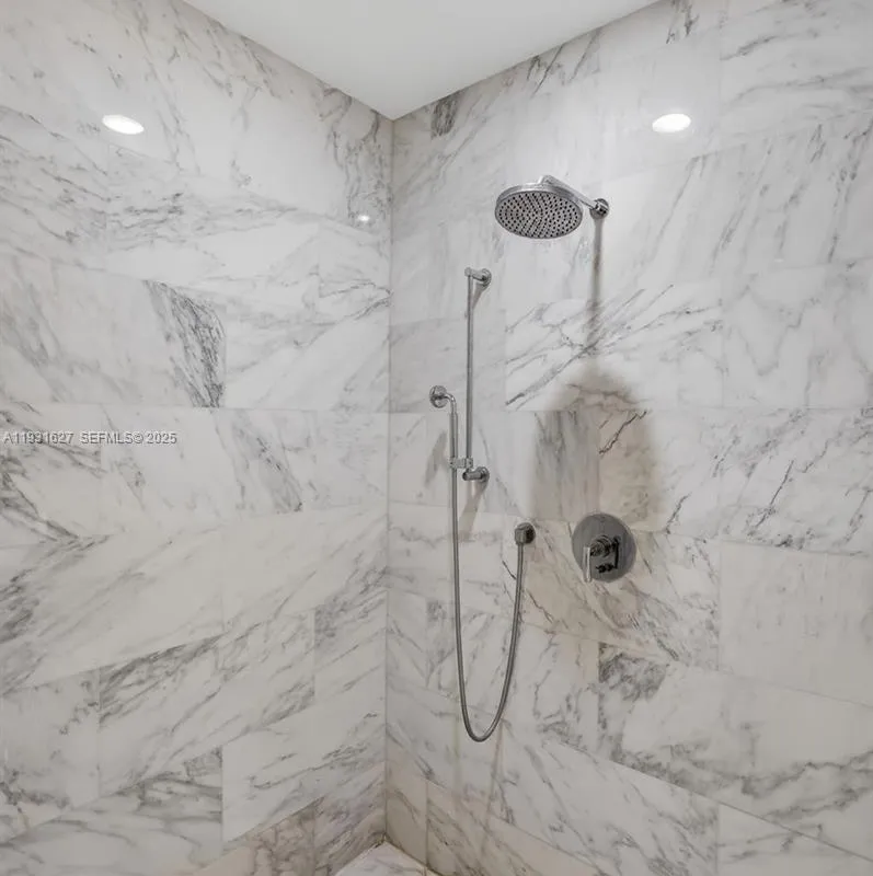 4100 Island Blvd # 2303, Aventura FL 33160