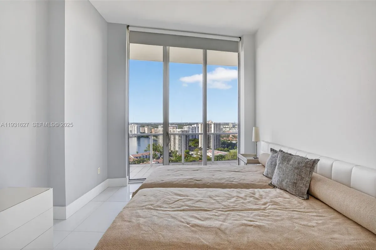 4100 Island Blvd # 2303, Aventura FL 33160