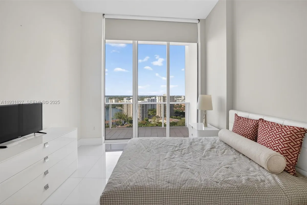 4100 Island Blvd # 2303, Aventura FL 33160