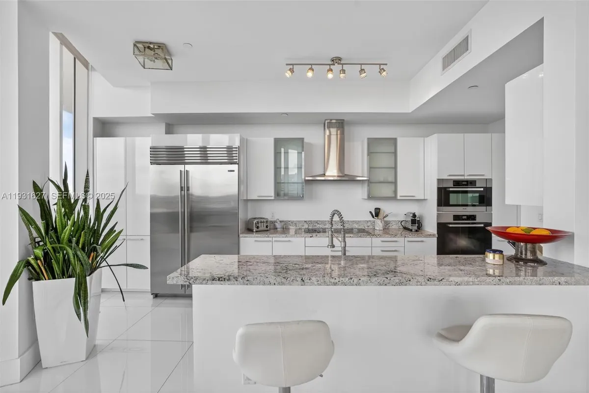 4100 Island Blvd # 2303, Aventura FL 33160