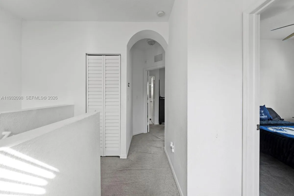 2467 SE 19th St, Homestead FL 33035