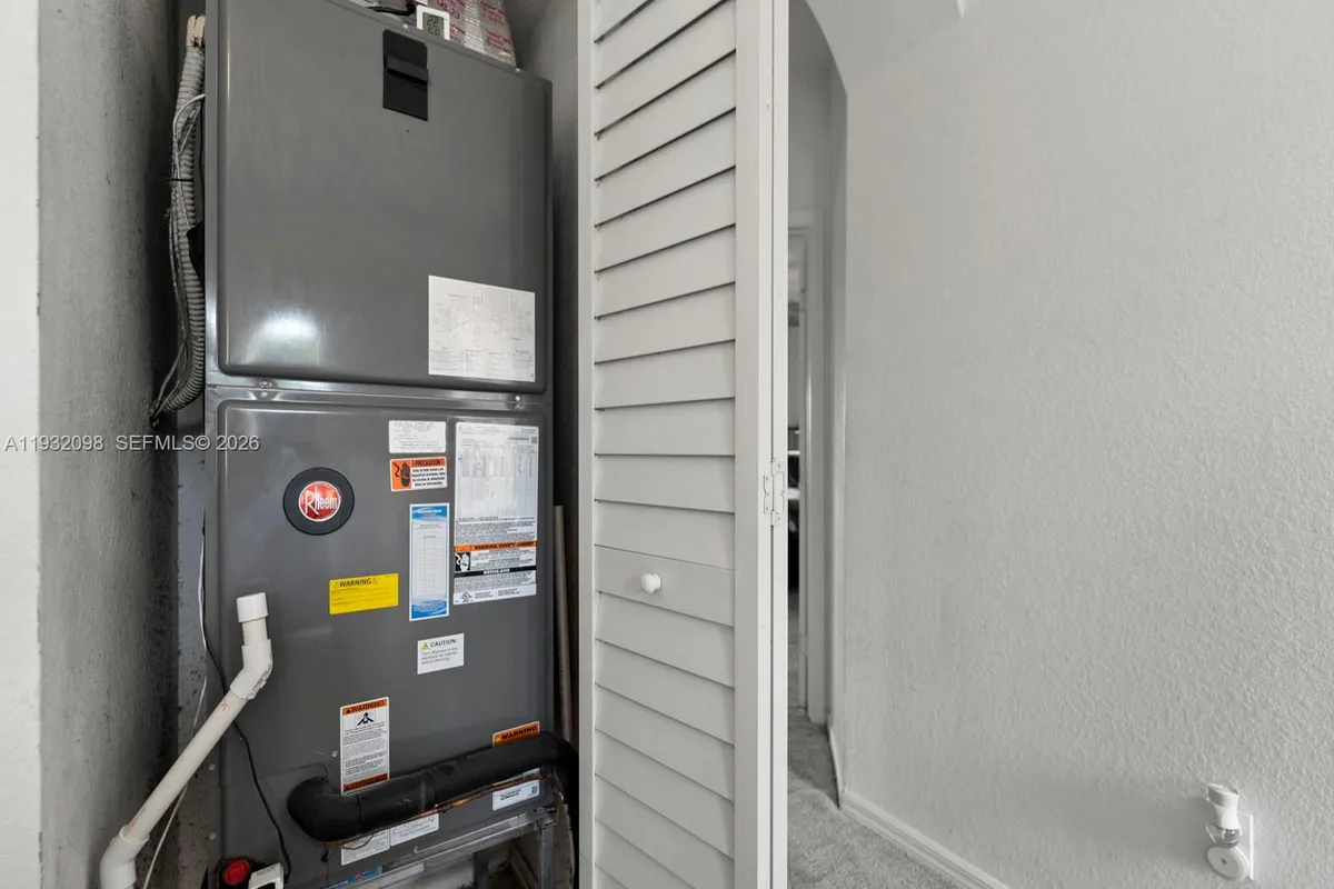 2467 SE 19th St, Homestead FL 33035