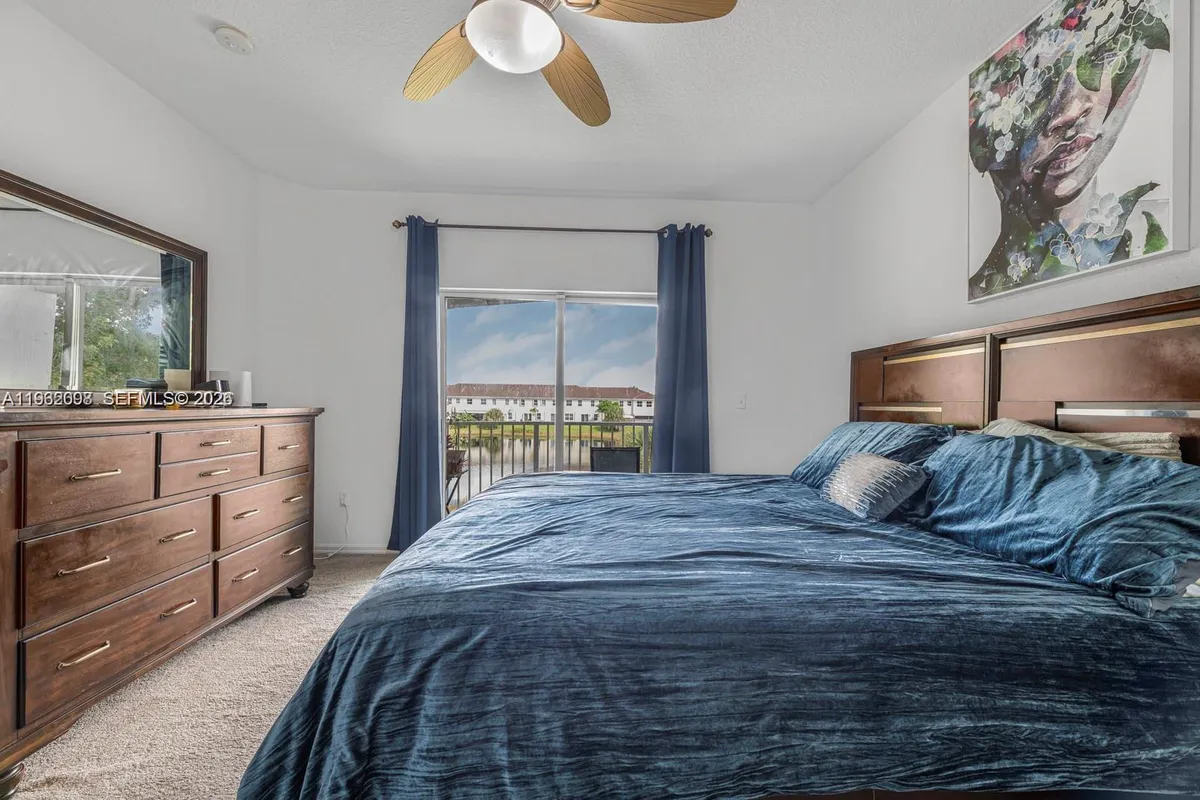 2467 SE 19th St, Homestead FL 33035