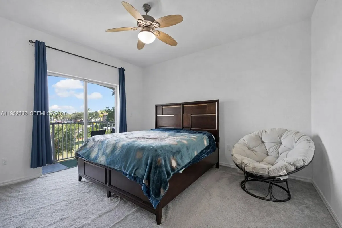 2467 SE 19th St, Homestead FL 33035