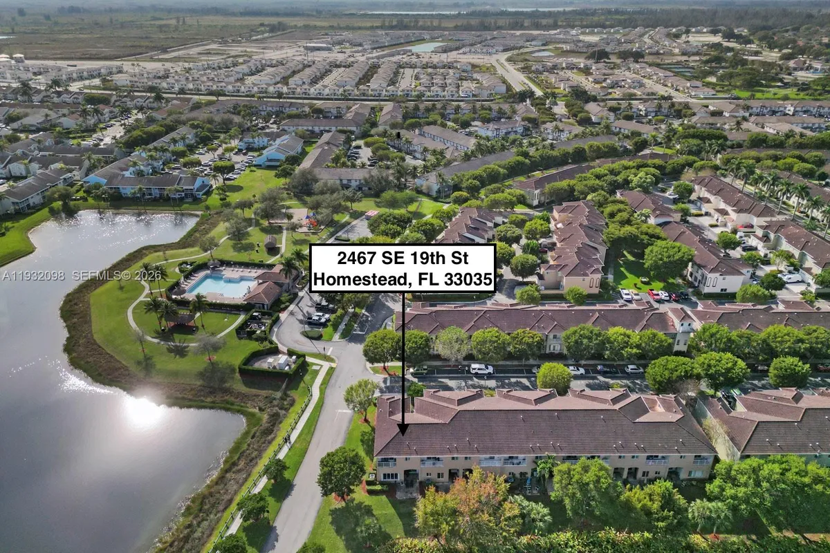 2467 SE 19th St, Homestead FL 33035