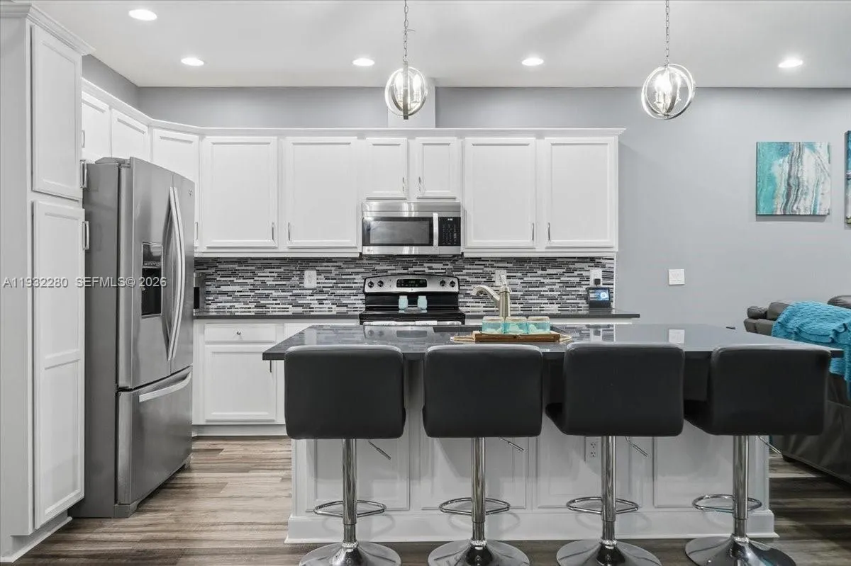 4126 Cascada Cir, Cooper City FL 33024