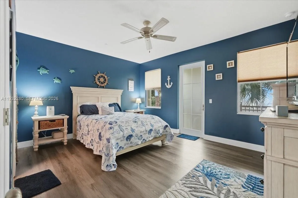 4126 Cascada Cir, Cooper City FL 33024