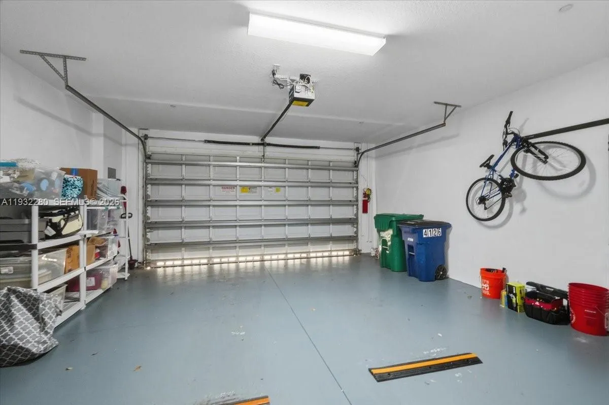 4126 Cascada Cir, Cooper City FL 33024