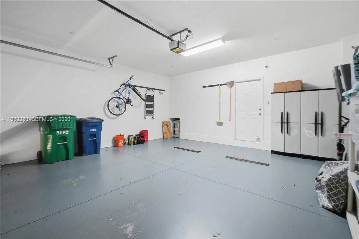 4126 Cascada Cir, Cooper City FL 33024