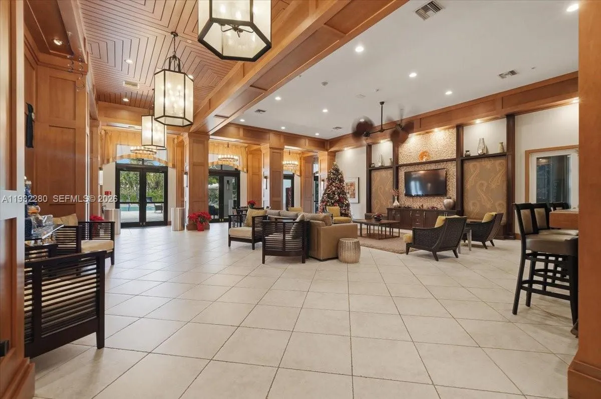 4126 Cascada Cir, Cooper City FL 33024