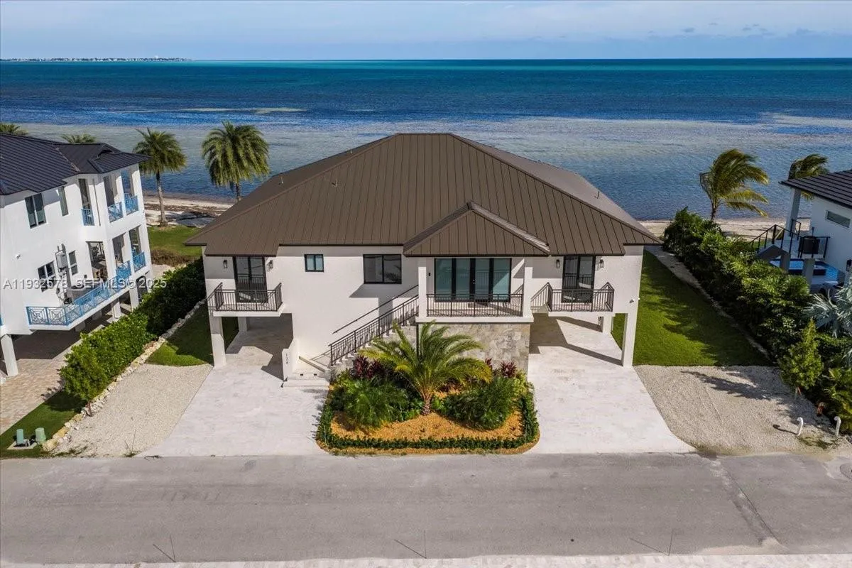 126 SE Sunrise Dr, Marathon FL 33050