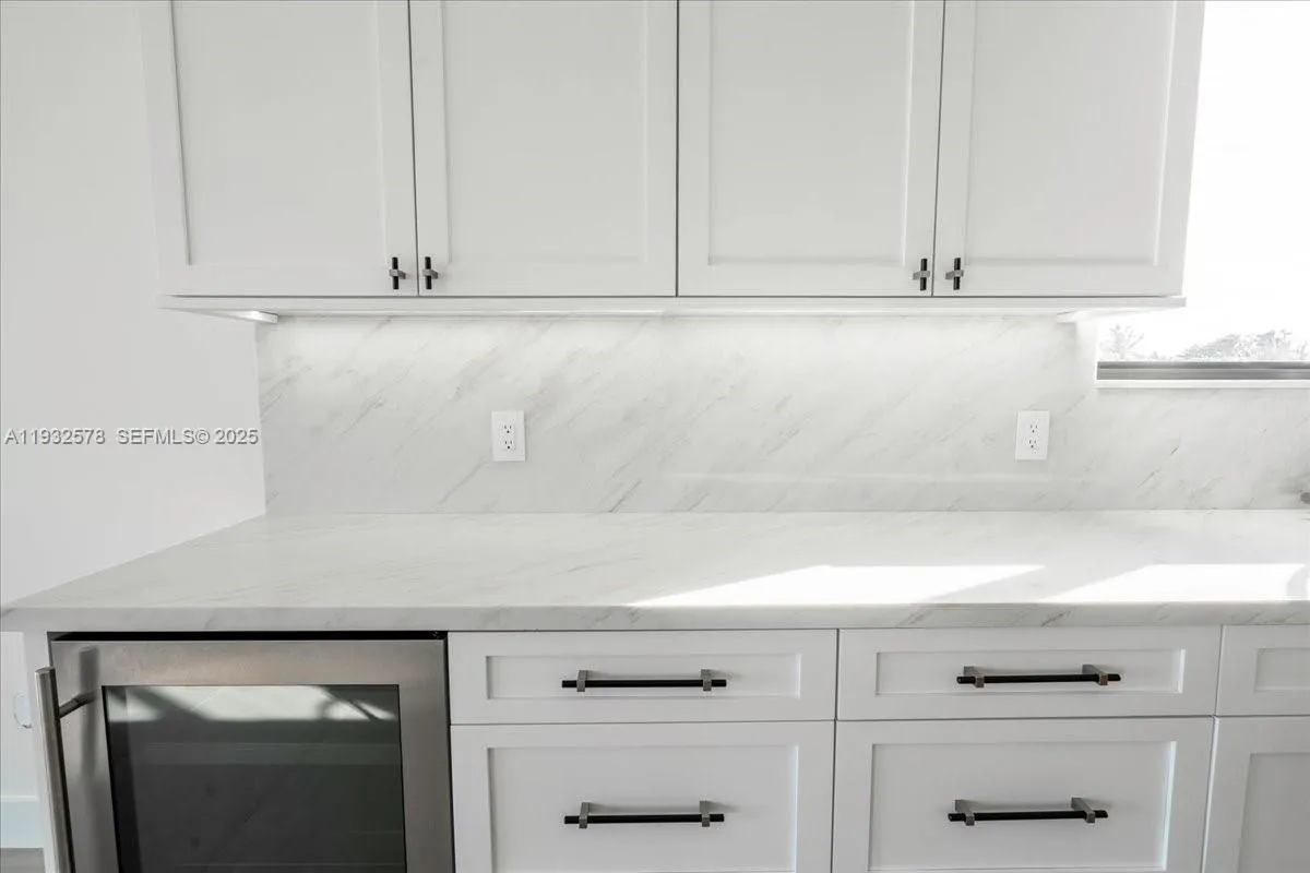 126 SE Sunrise Dr, Marathon FL 33050