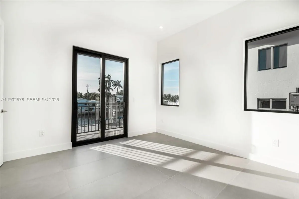 126 SE Sunrise Dr, Marathon FL 33050