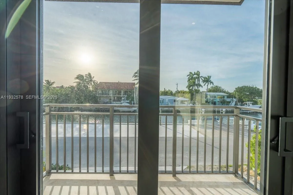 126 SE Sunrise Dr, Marathon FL 33050