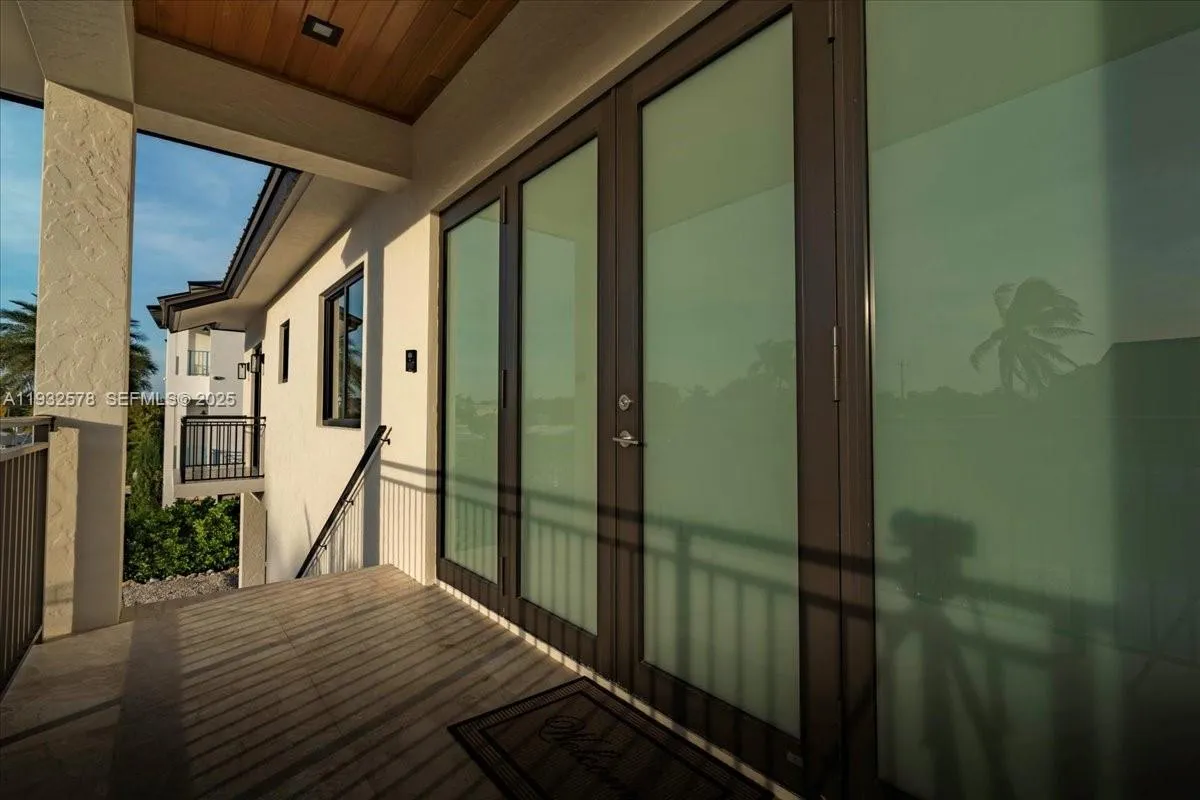 126 SE Sunrise Dr, Marathon FL 33050