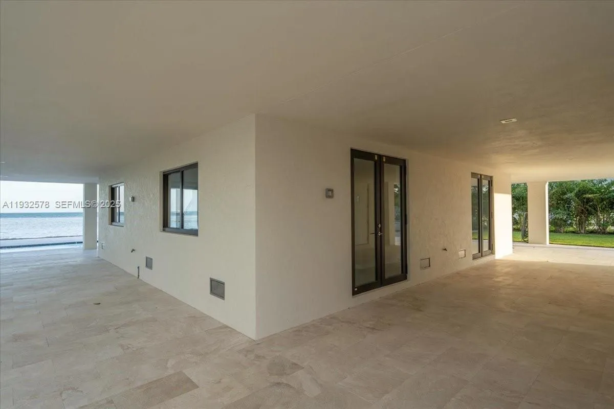 126 SE Sunrise Dr, Marathon FL 33050