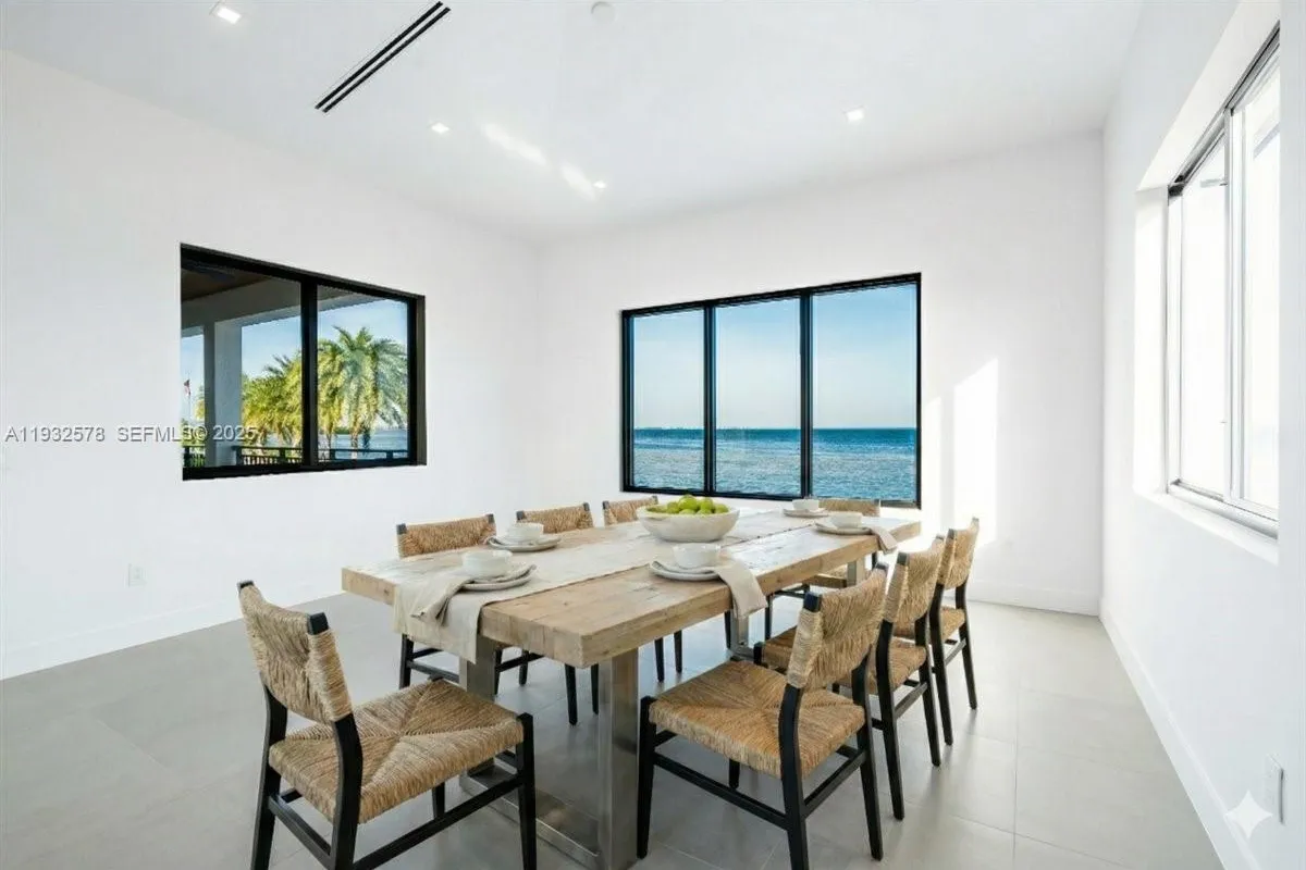 126 SE Sunrise Dr, Marathon FL 33050