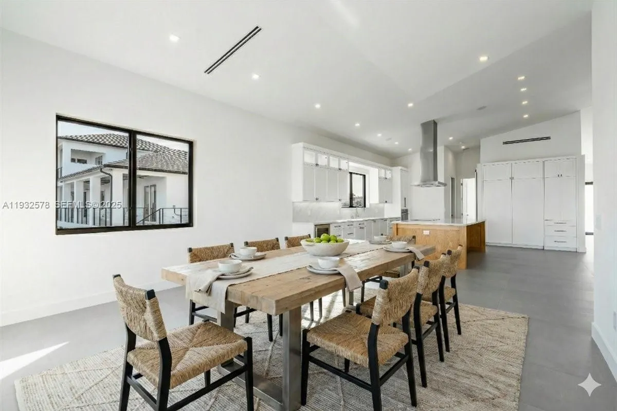 126 SE Sunrise Dr, Marathon FL 33050