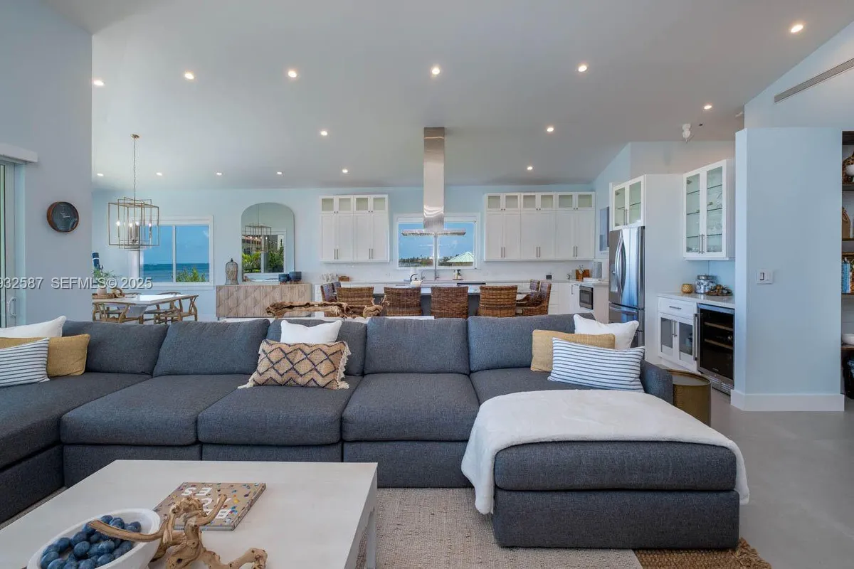 108 Sunrise Dr, Marathon FL 33050