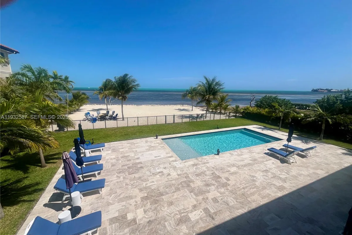 108 Sunrise Dr, Marathon FL 33050