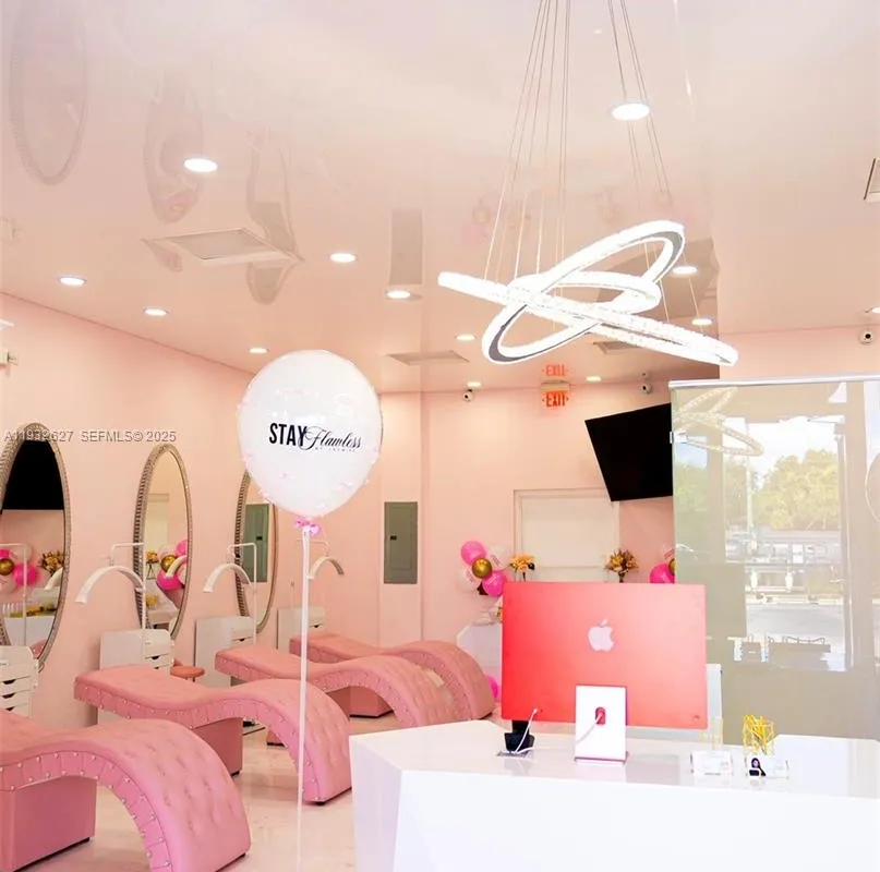 4520 W Hallandale Beach Blvd, Pembroke Park FL 33023