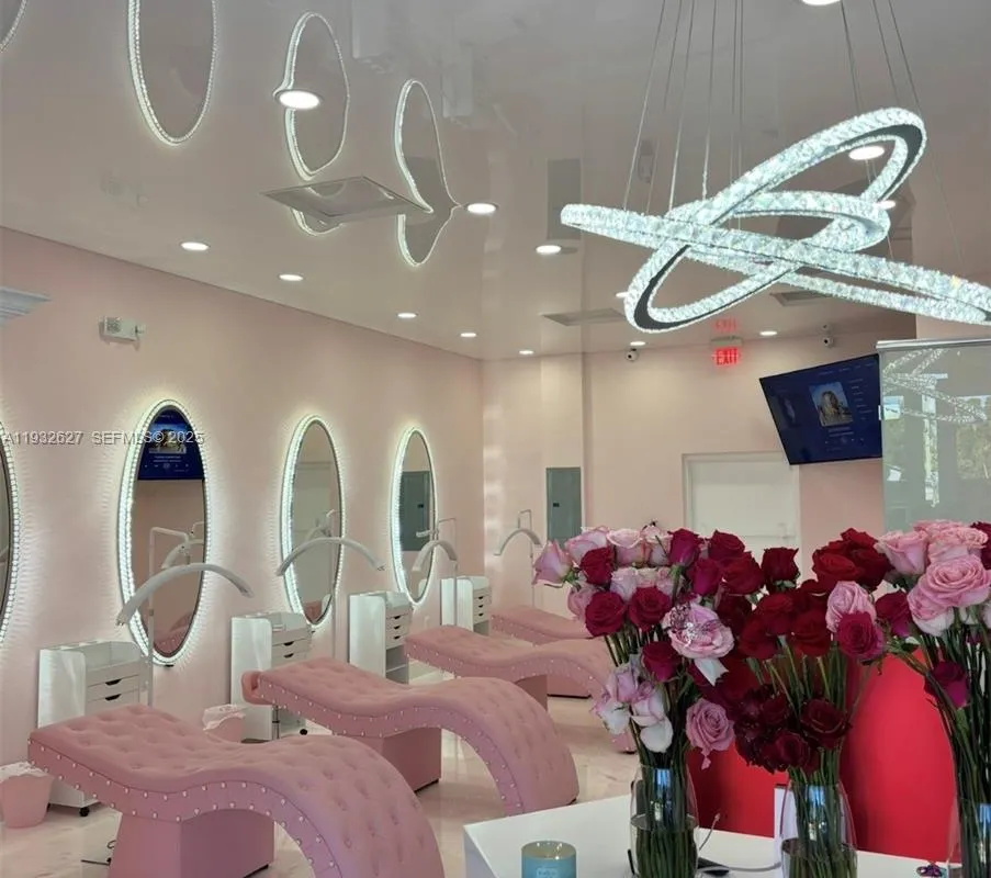 4520 W Hallandale Beach Blvd, Pembroke Park FL 33023