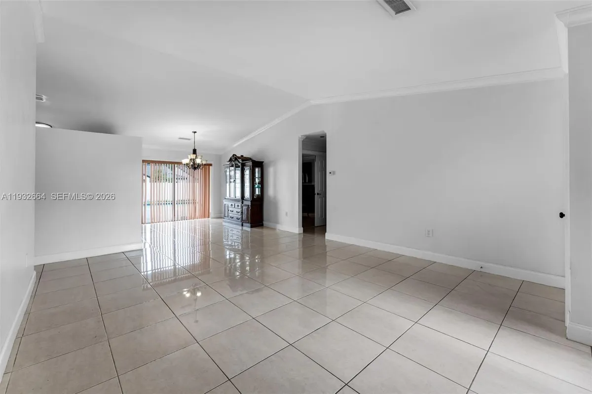 10290 SW 145th Pl, Miami FL 33186