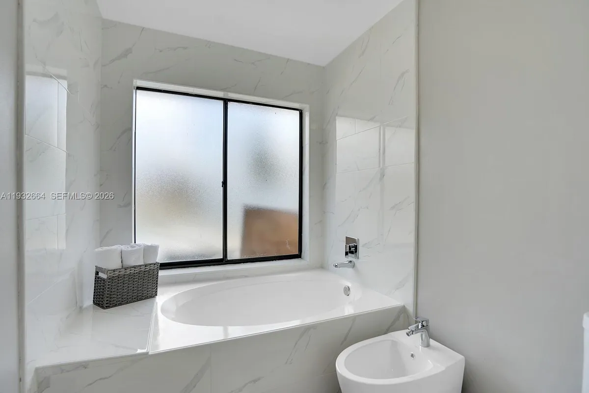 10290 SW 145th Pl, Miami FL 33186