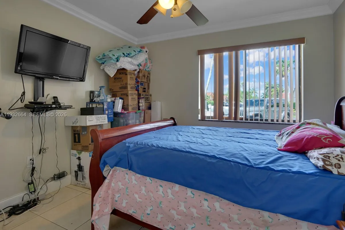 10290 SW 145th Pl, Miami FL 33186