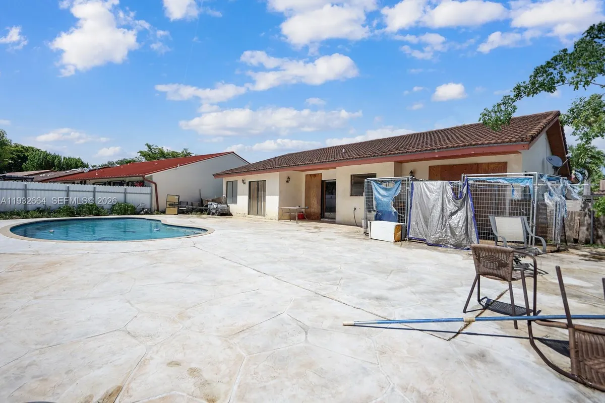 10290 SW 145th Pl, Miami FL 33186