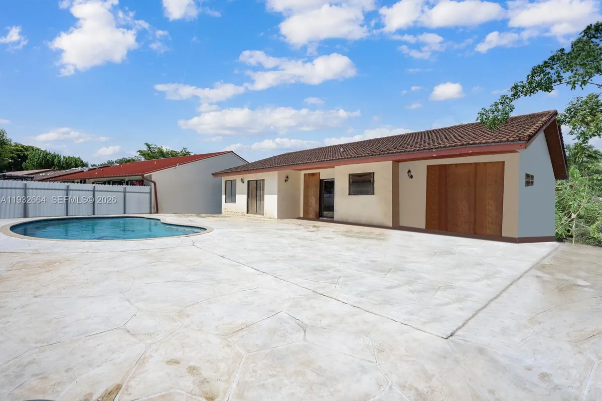 10290 SW 145th Pl, Miami FL 33186