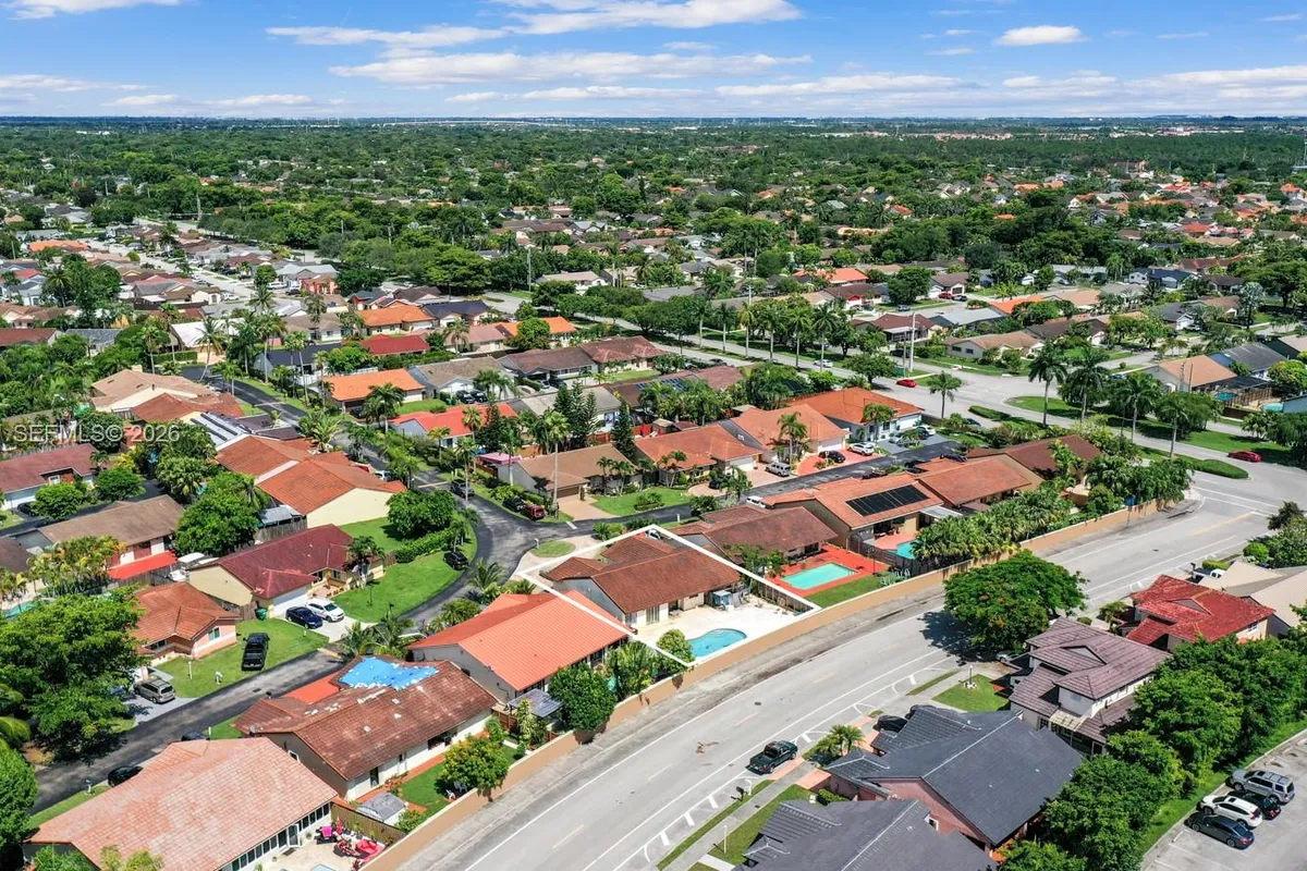 10290 SW 145th Pl, Miami FL 33186