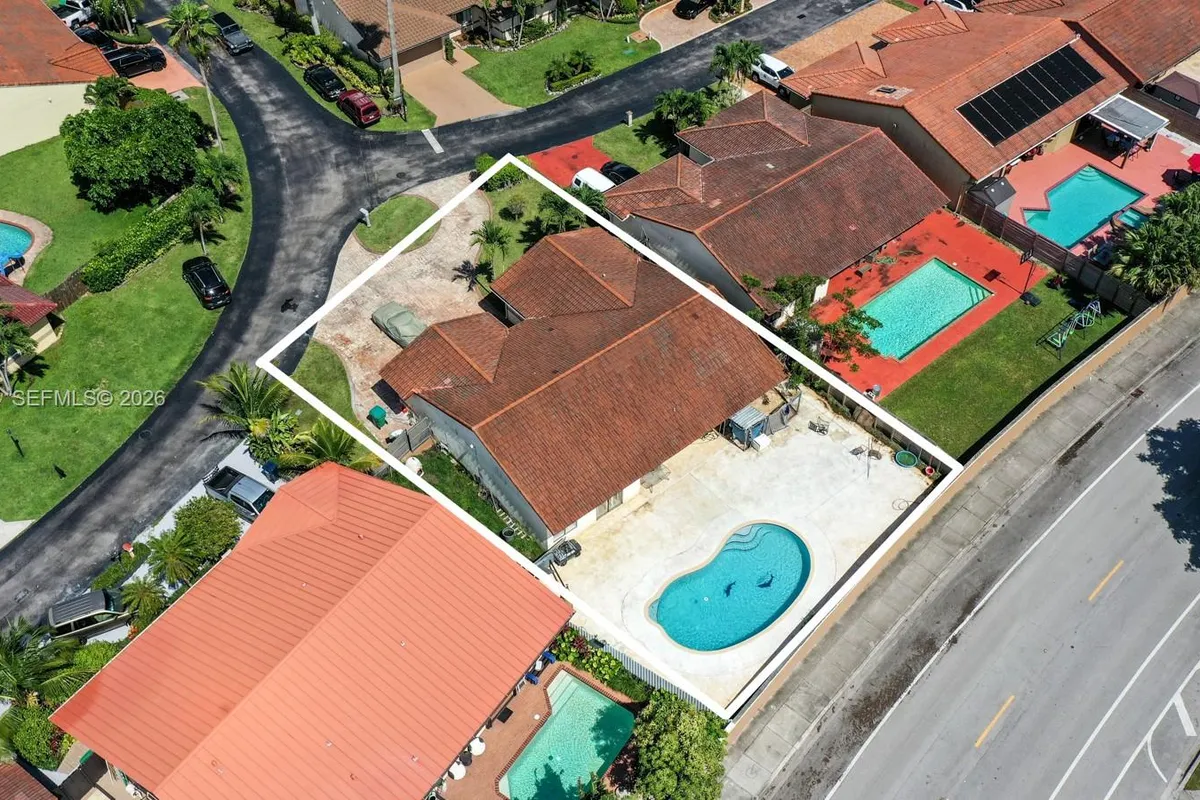 10290 SW 145th Pl, Miami FL 33186