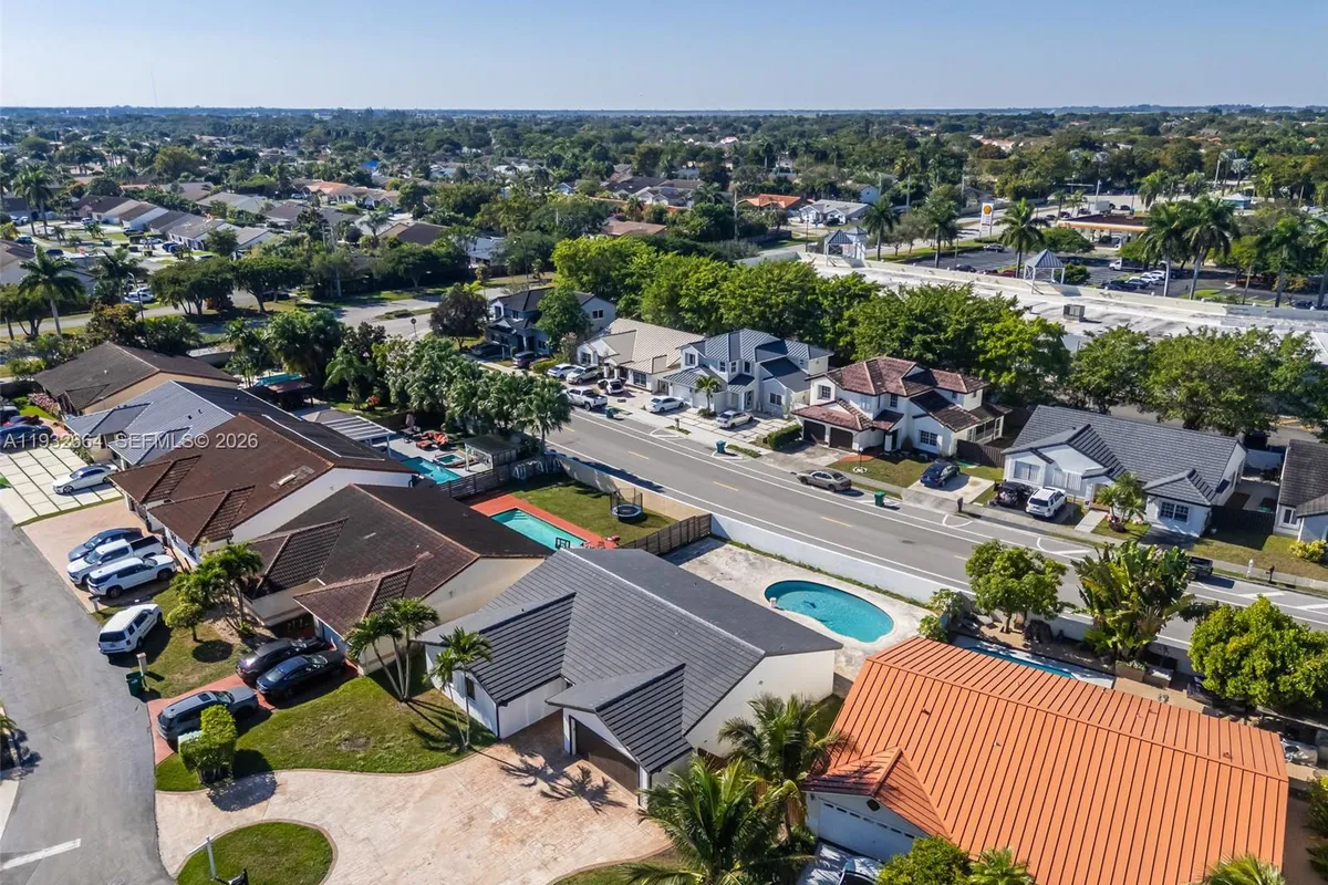 10290 SW 145th Pl, Miami FL 33186