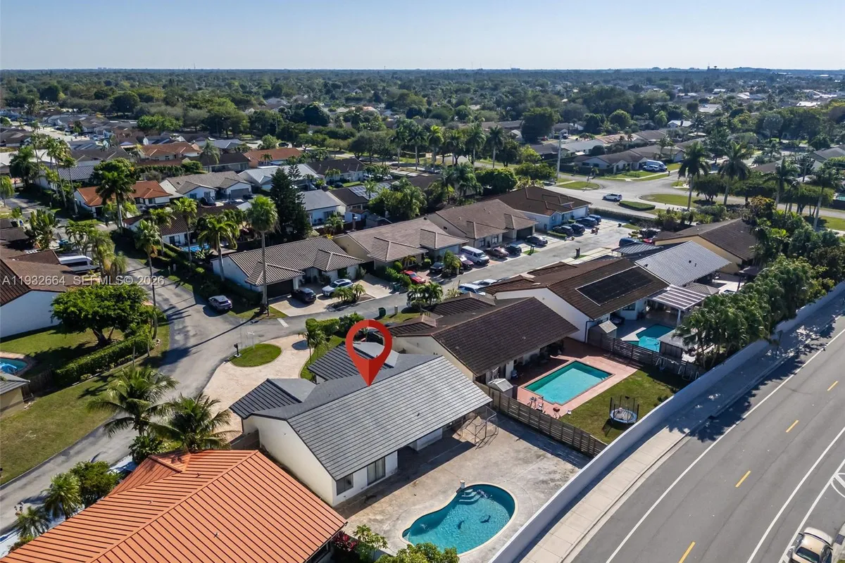 10290 SW 145th Pl, Miami FL 33186