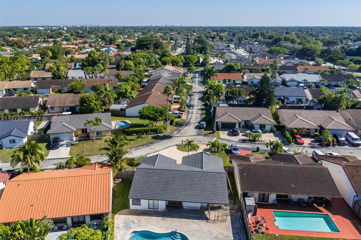 10290 SW 145th Pl, Miami FL 33186